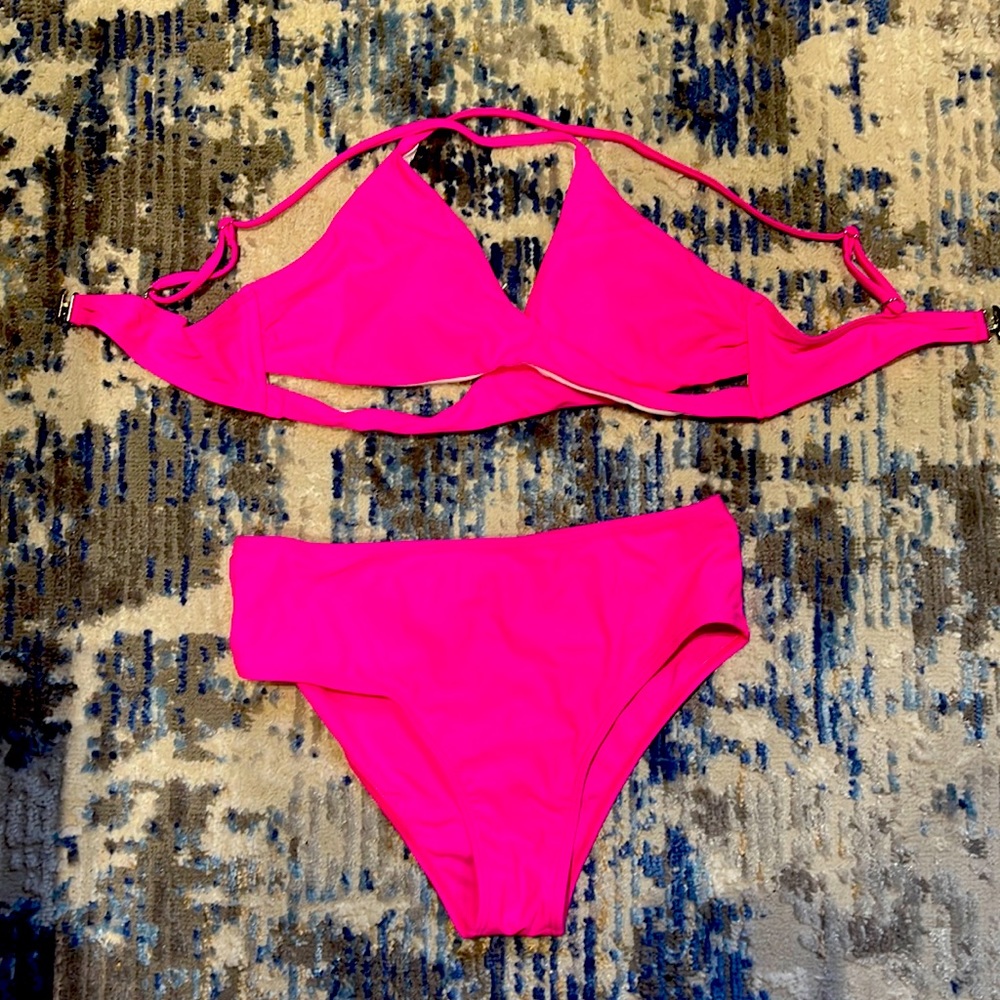 Neon pink bikini, great for summer and photoshoot